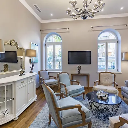 Promenade (adults Only)