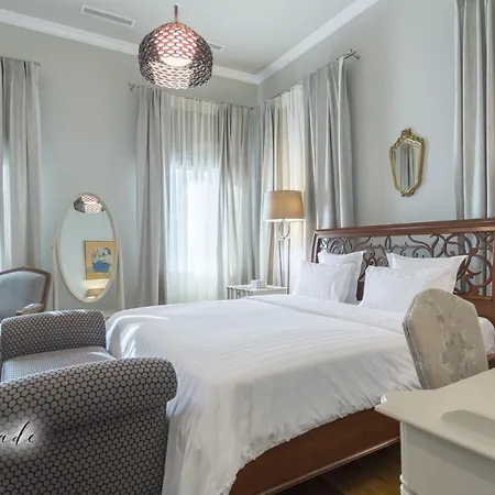 Promenade (adults Only)