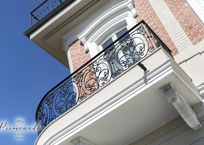 ホテル Promenade (adults Only) ブルガス