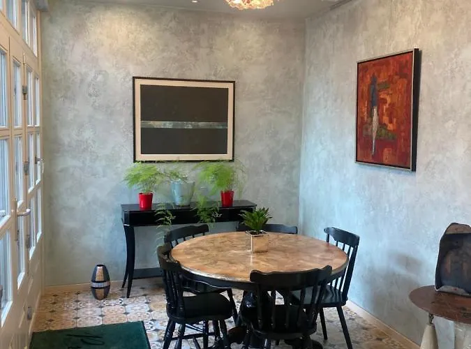 Promenade (adults Only)