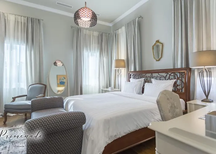 Promenade (adults Only)