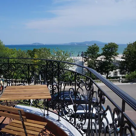 מלון Promenade (adults Only) 5*