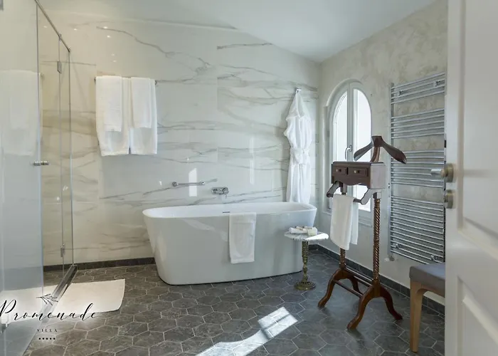 Отель Promenade (adults Only) Бургас